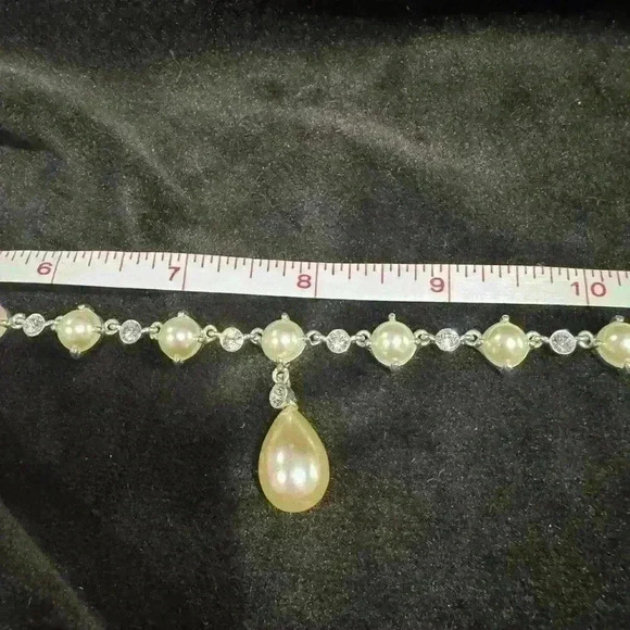 Teardrop Pearl Rhinestone Necklace Elegant Bridal Cottagecore Glam - Picture 3 of 6